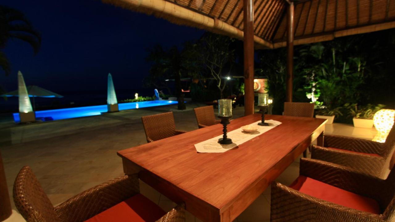 Villa Surgawi Lovina Exterior foto