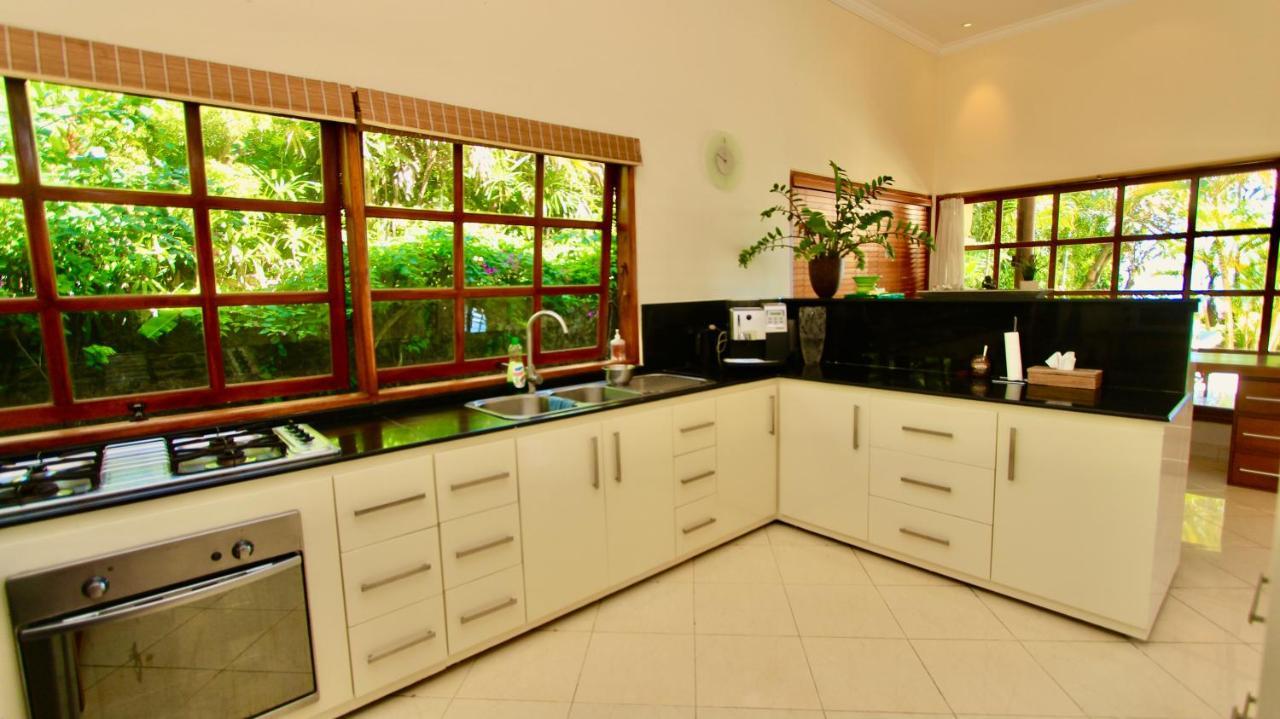 Villa Surgawi Lovina Exterior foto