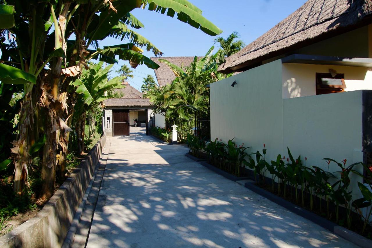 Villa Surgawi Lovina Exterior foto