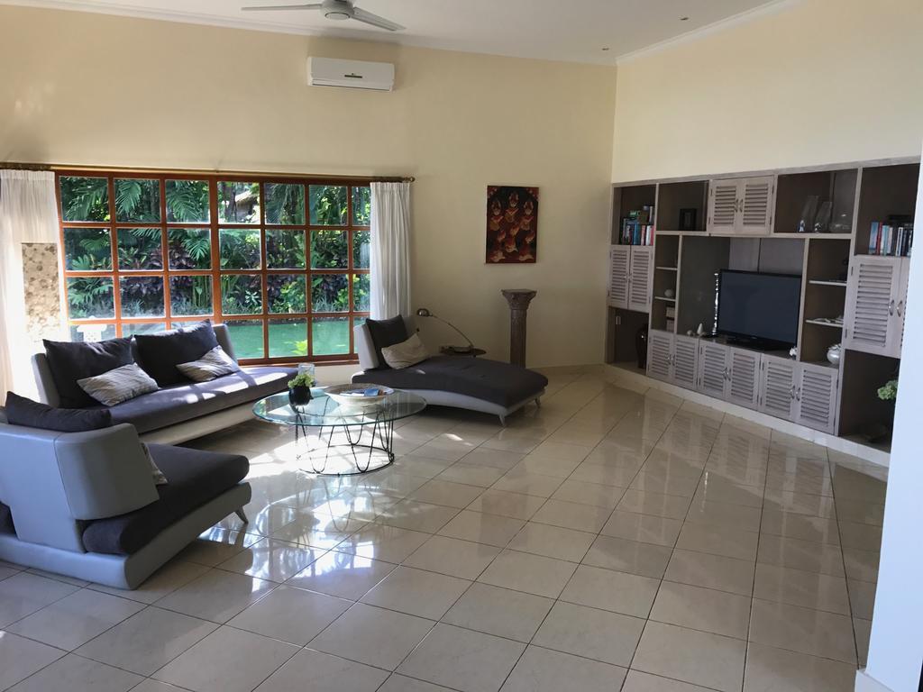 Villa Surgawi Lovina Exterior foto